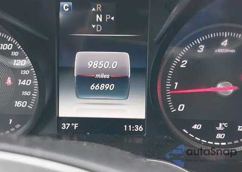 2016 Mercedes-Benz C 300 4Matic из США, поврежденный, VIN 55SWF4KB3GU098689